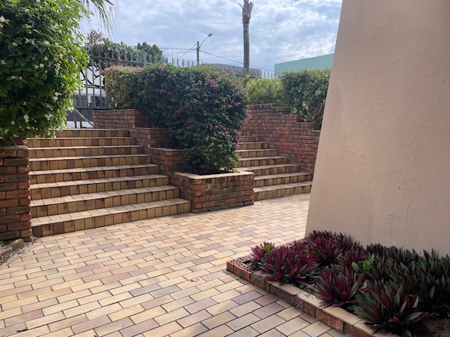 2 Bedroom Property for Sale in Southernwood Eastern Cape